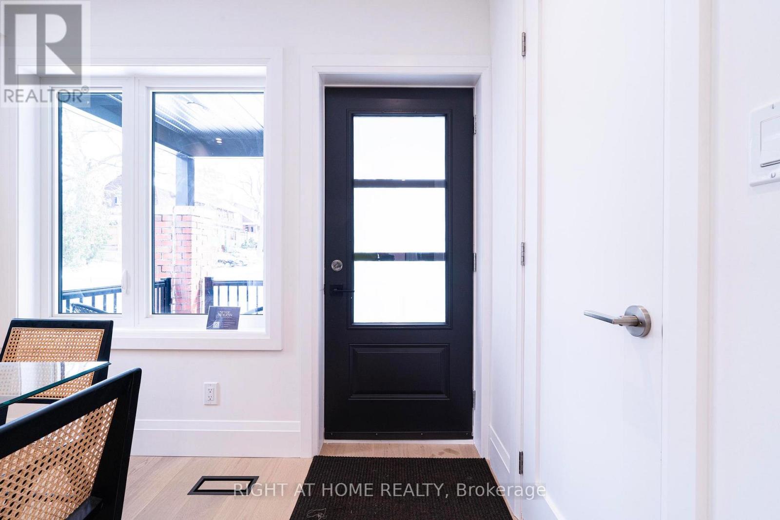 138 Winona Drive, Toronto, Ontario  M6G 3S7 - Photo 2 - C12898116