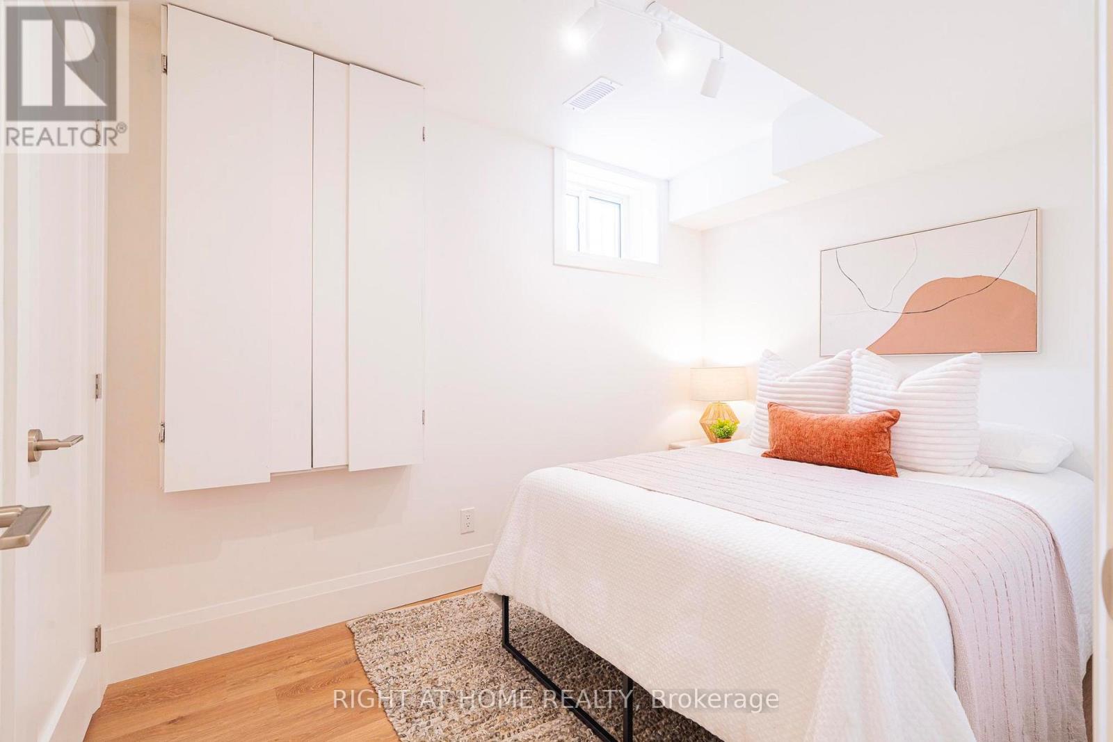 138 Winona Drive, Toronto, Ontario  M6G 3S7 - Photo 27 - C12898116