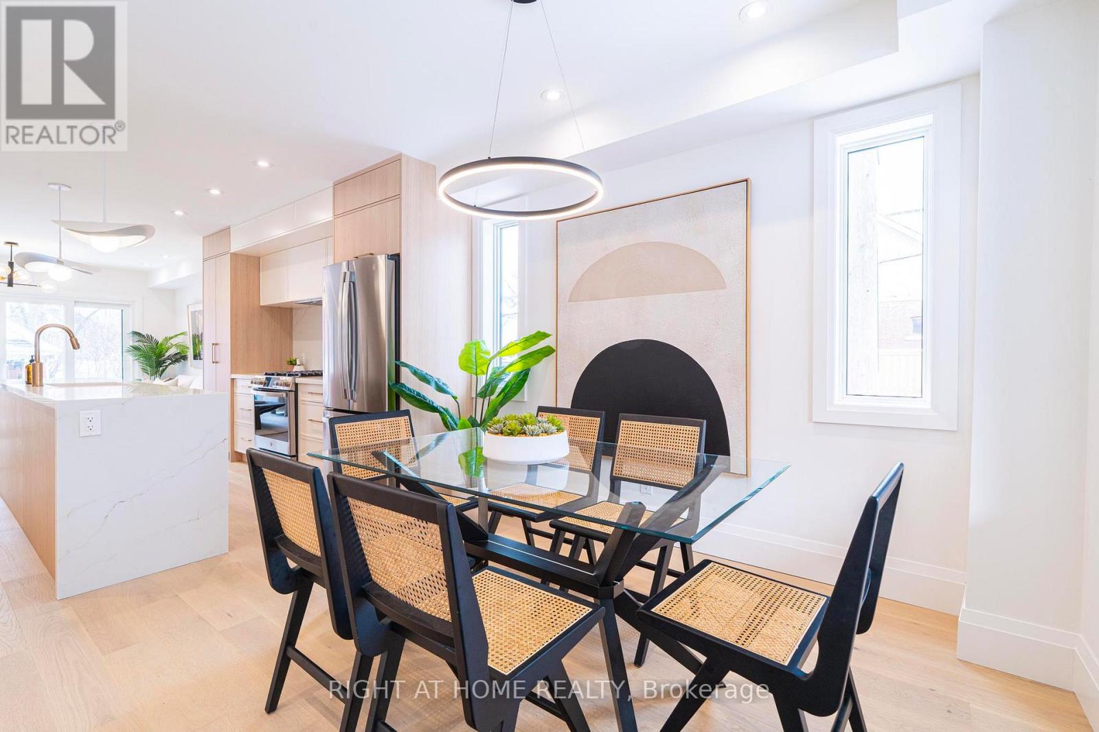 138 Winona Drive, Toronto, Ontario  M6G 3S7 - Photo 3 - C12898116