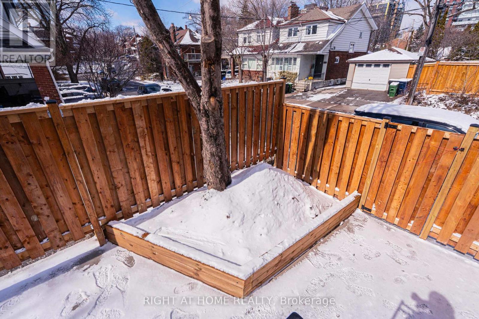 138 Winona Drive, Toronto, Ontario  M6G 3S7 - Photo 32 - C12898116