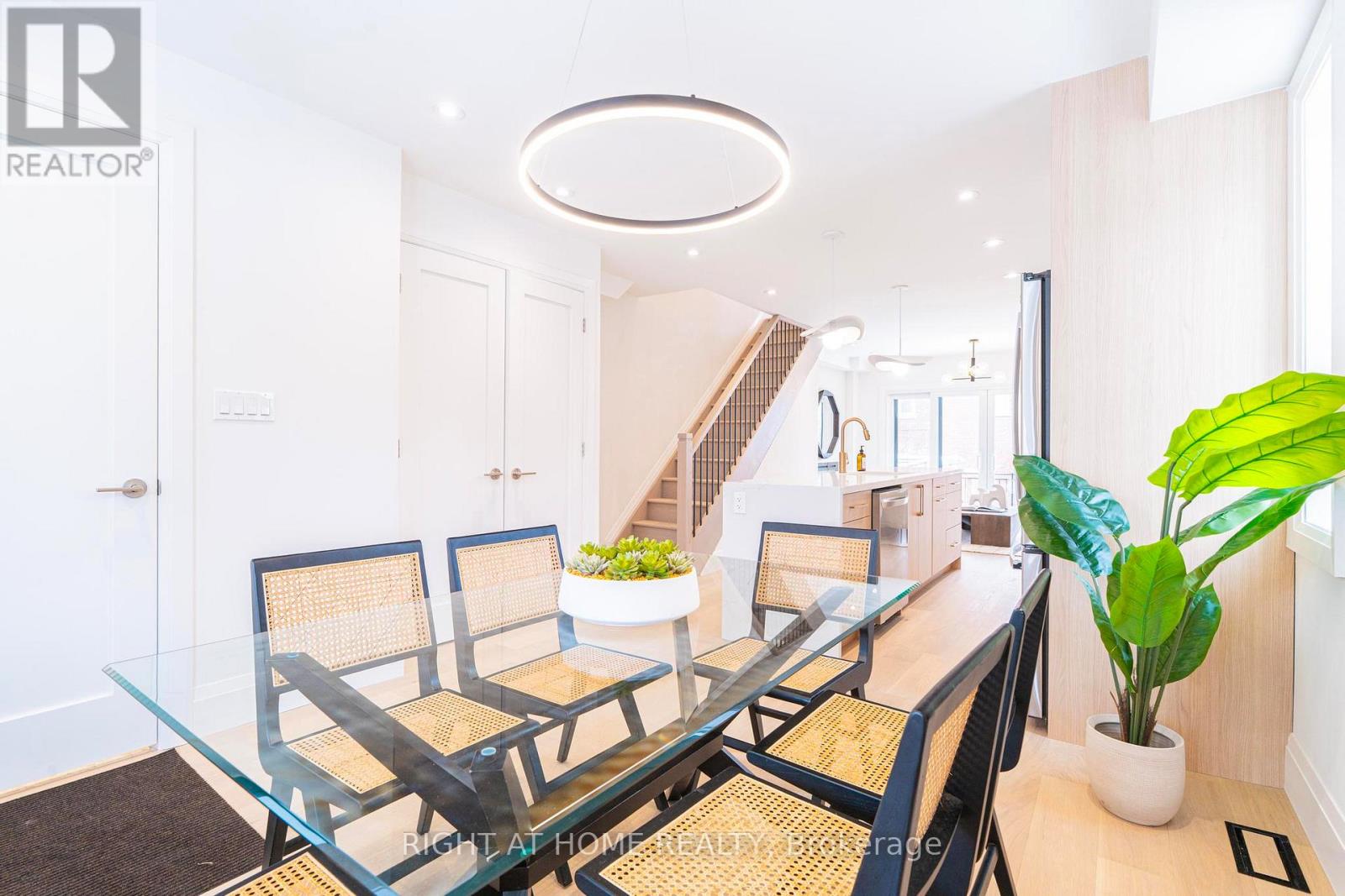 138 Winona Drive, Toronto, Ontario  M6G 3S7 - Photo 4 - C12898116