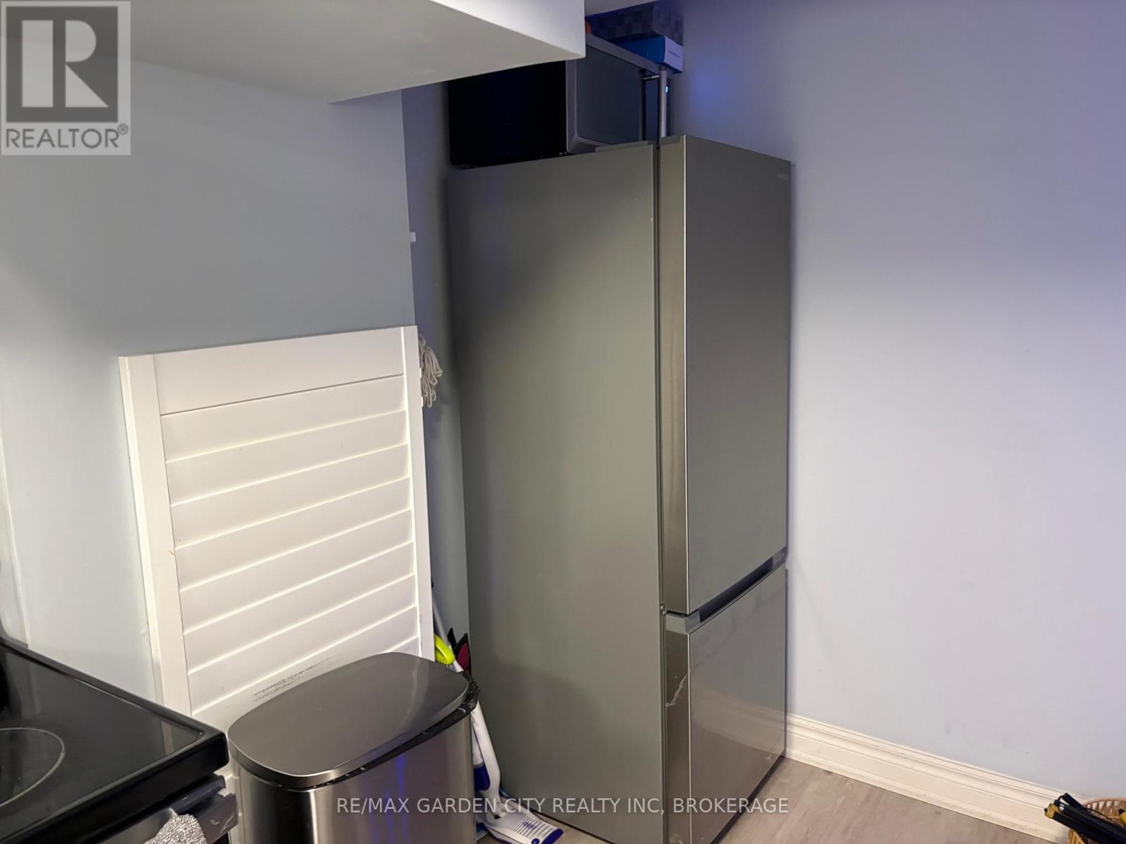 Lwr Bachelor - 33 Bounty Avenue, Thorold, Ontario  L2V 0H3 - Photo 7 - X12853342