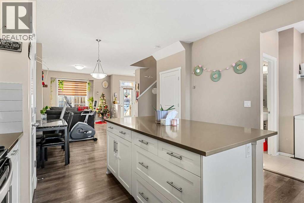 8916 46 Street Ne, Calgary, Alberta  T3J 0X6 - Photo 9 - A2283178