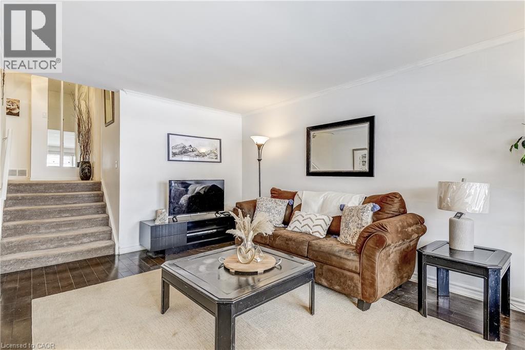 2145 Sandringham Drive, Burlington, Ontario  L7P 1T8 - Photo 4 - 40794006