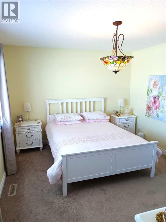 1100 Bayview Gardens SW, Airdrie, Alberta  T4B 5K4 - Photo 21 - A2279185