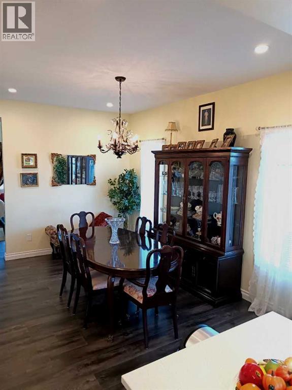 1100 Bayview Gardens SW, Airdrie, Alberta  T4B 5K4 - Photo 6 - A2279185