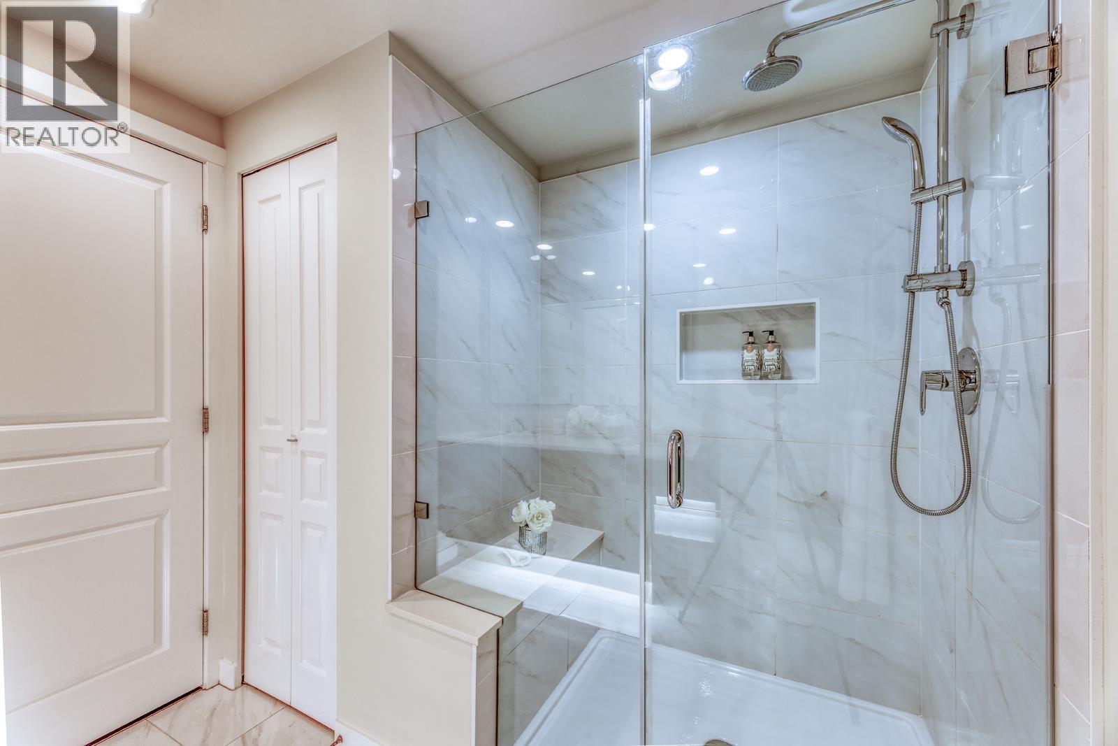 403 3100 Windsor Gate, Coquitlam, British Columbia  V3B 0P3 - Photo 17 - R3092721