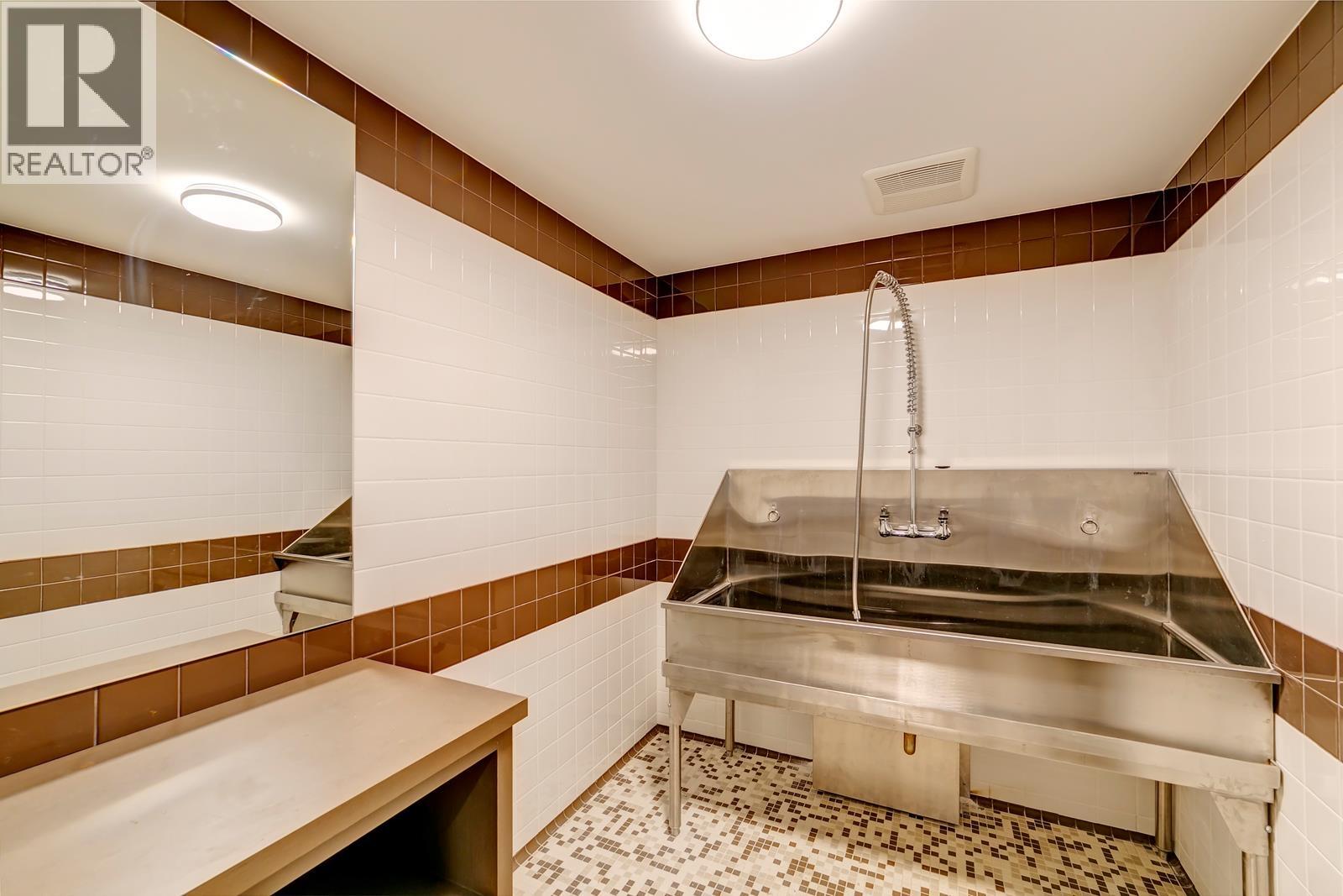 403 3100 Windsor Gate, Coquitlam, British Columbia  V3B 0P3 - Photo 29 - R3092721