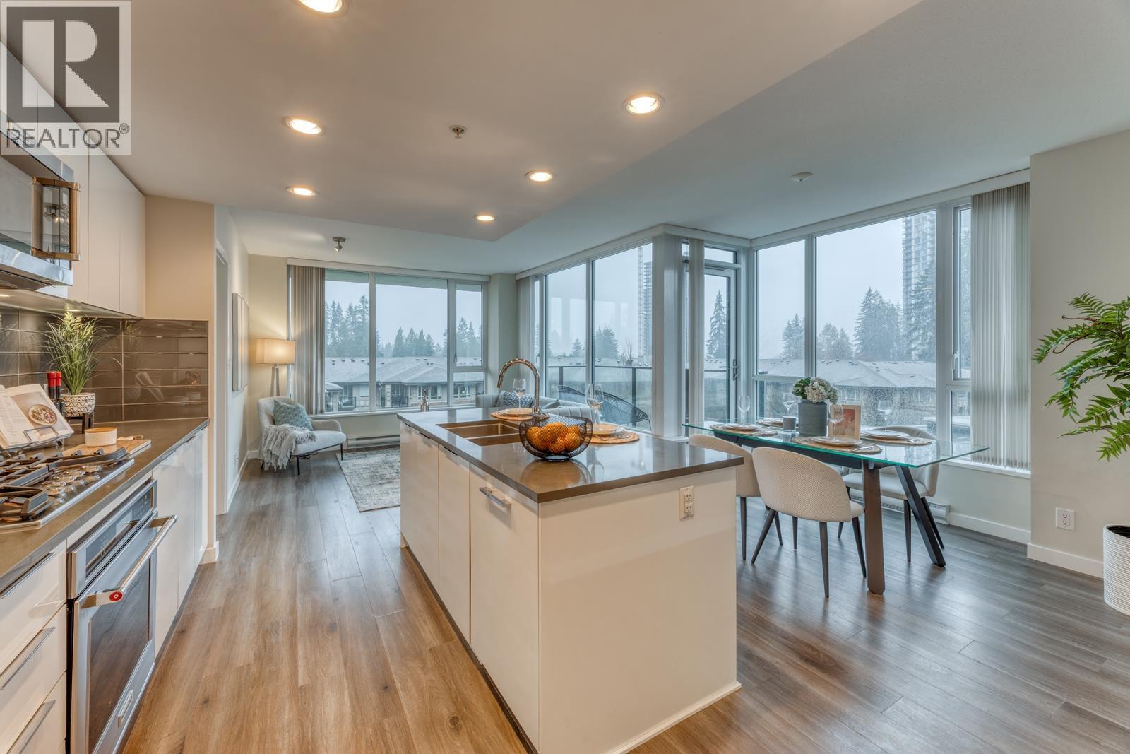 403 3100 Windsor Gate, Coquitlam, British Columbia  V3B 0P3 - Photo 9 - R3092721