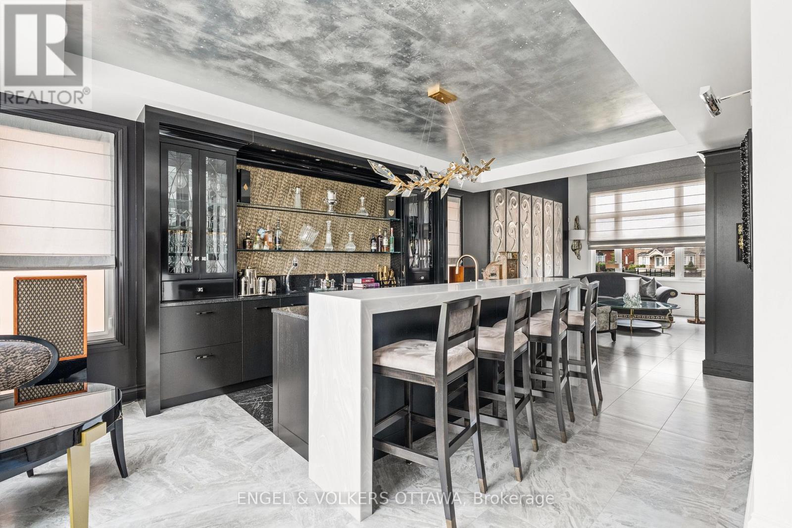 151 Winding Way, Ottawa, Ontario  K2C 3H1 - Photo 11 - X12898132