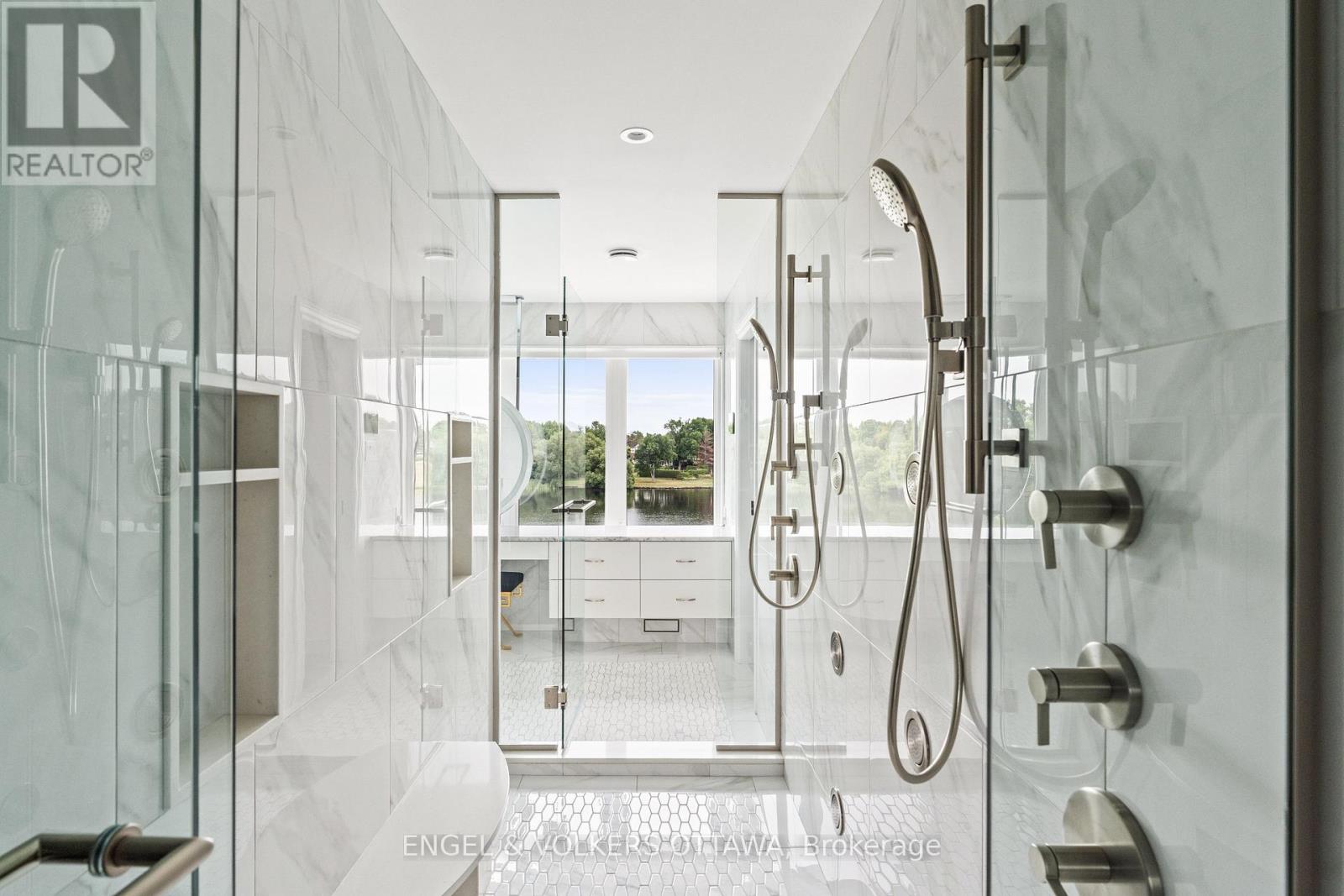 151 Winding Way, Ottawa, Ontario  K2C 3H1 - Photo 27 - X12898132