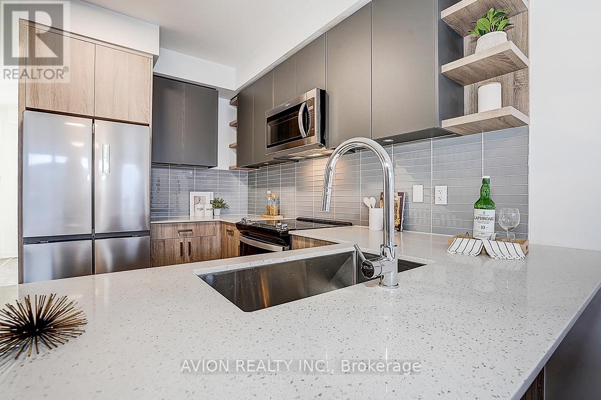 112 Green Gardens Boulevard, Toronto, Ontario  M6A 0E5 - Photo 15 - C12898136