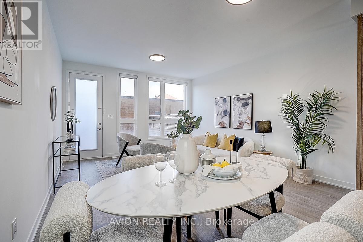 112 Green Gardens Boulevard, Toronto, Ontario  M6A 0E5 - Photo 18 - C12898136