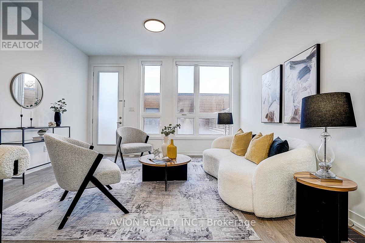 112 Green Gardens Boulevard, Toronto, Ontario  M6A 0E5 - Photo 19 - C12898136