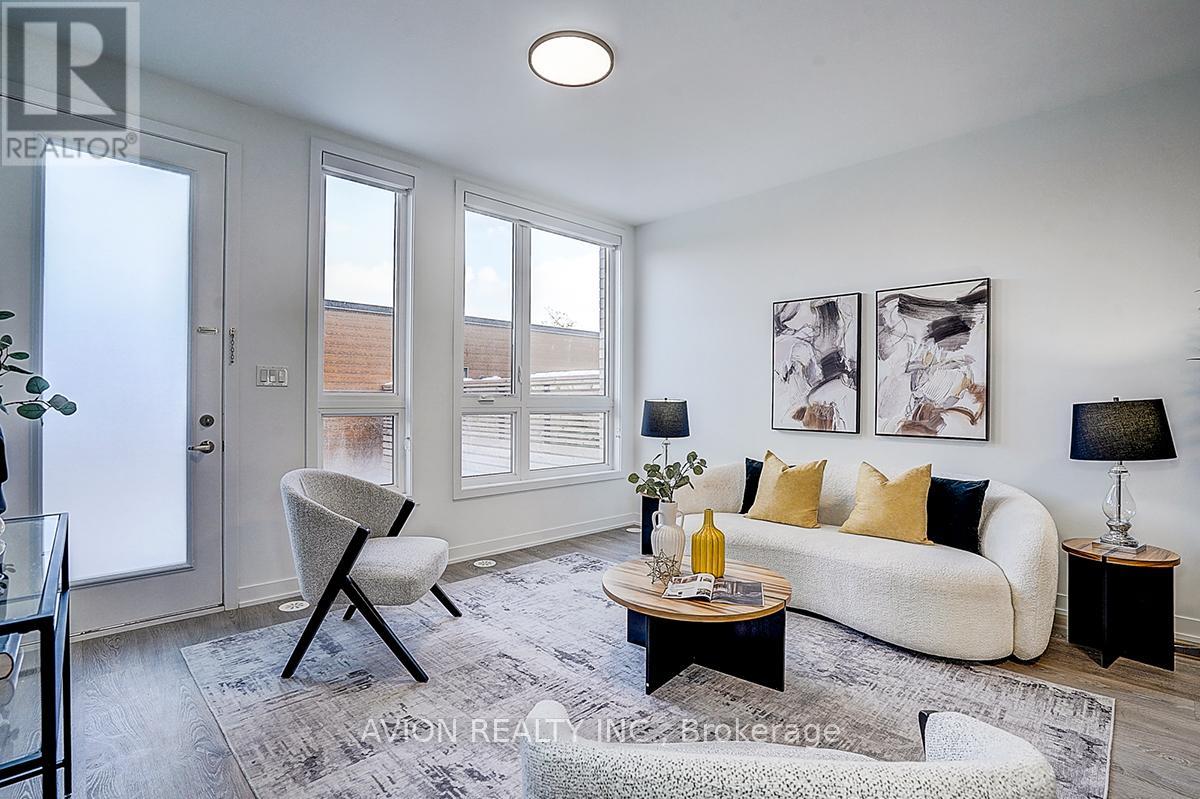 112 Green Gardens Boulevard, Toronto, Ontario  M6A 0E5 - Photo 22 - C12898136