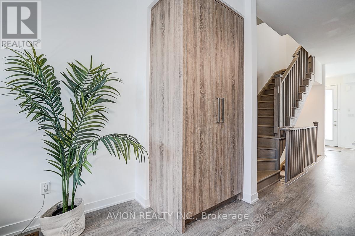 112 Green Gardens Boulevard, Toronto, Ontario  M6A 0E5 - Photo 25 - C12898136