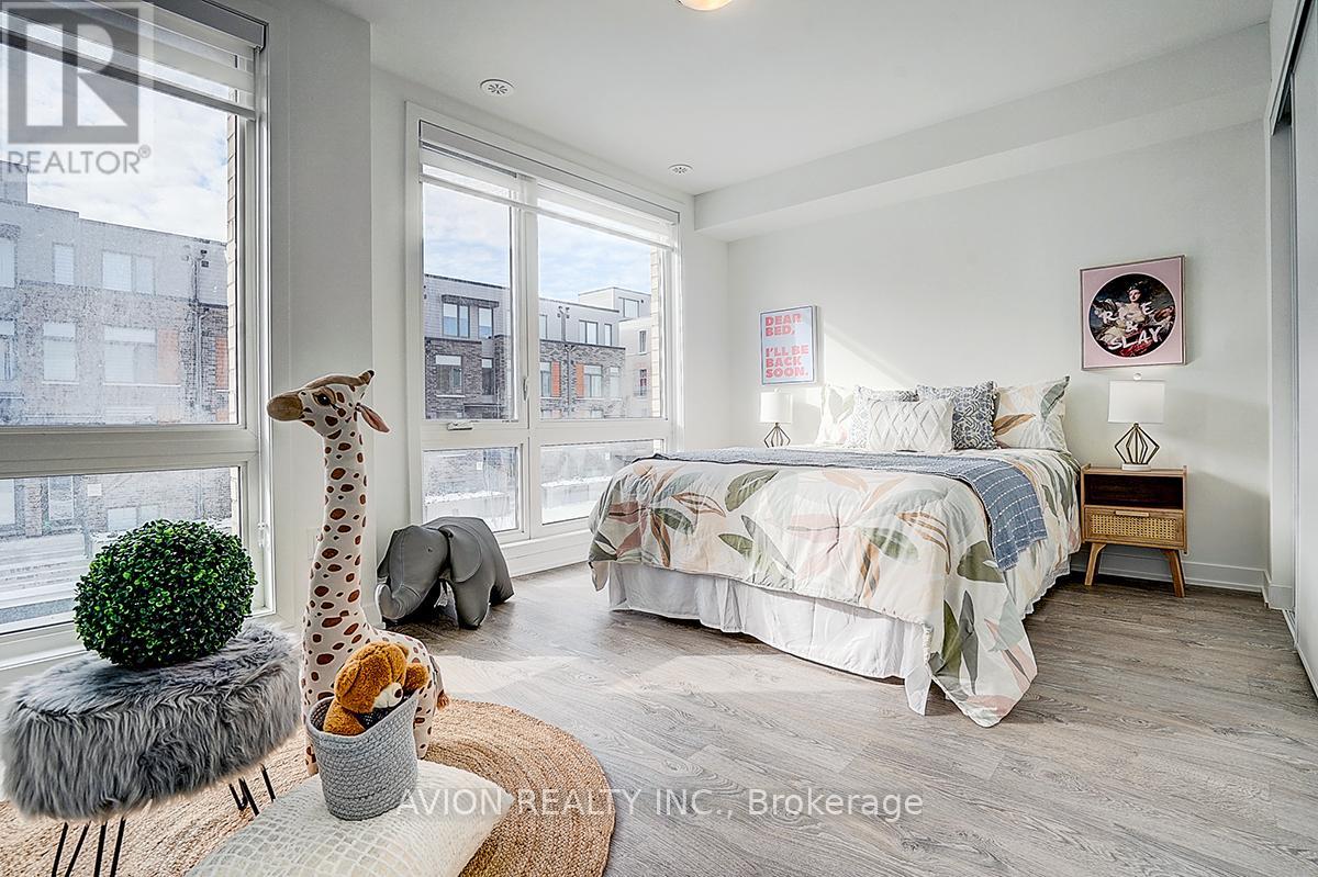 112 Green Gardens Boulevard, Toronto, Ontario  M6A 0E5 - Photo 27 - C12898136