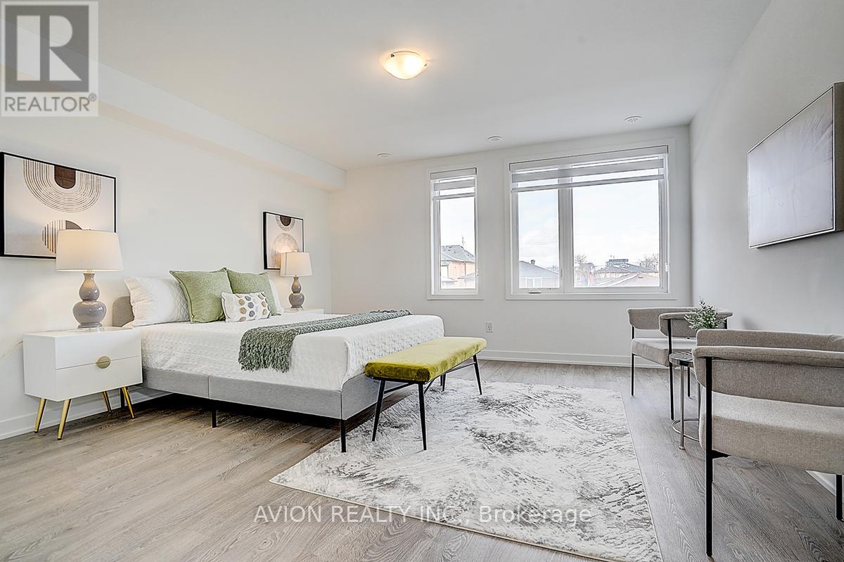 112 Green Gardens Boulevard, Toronto, Ontario  M6A 0E5 - Photo 4 - C12898136