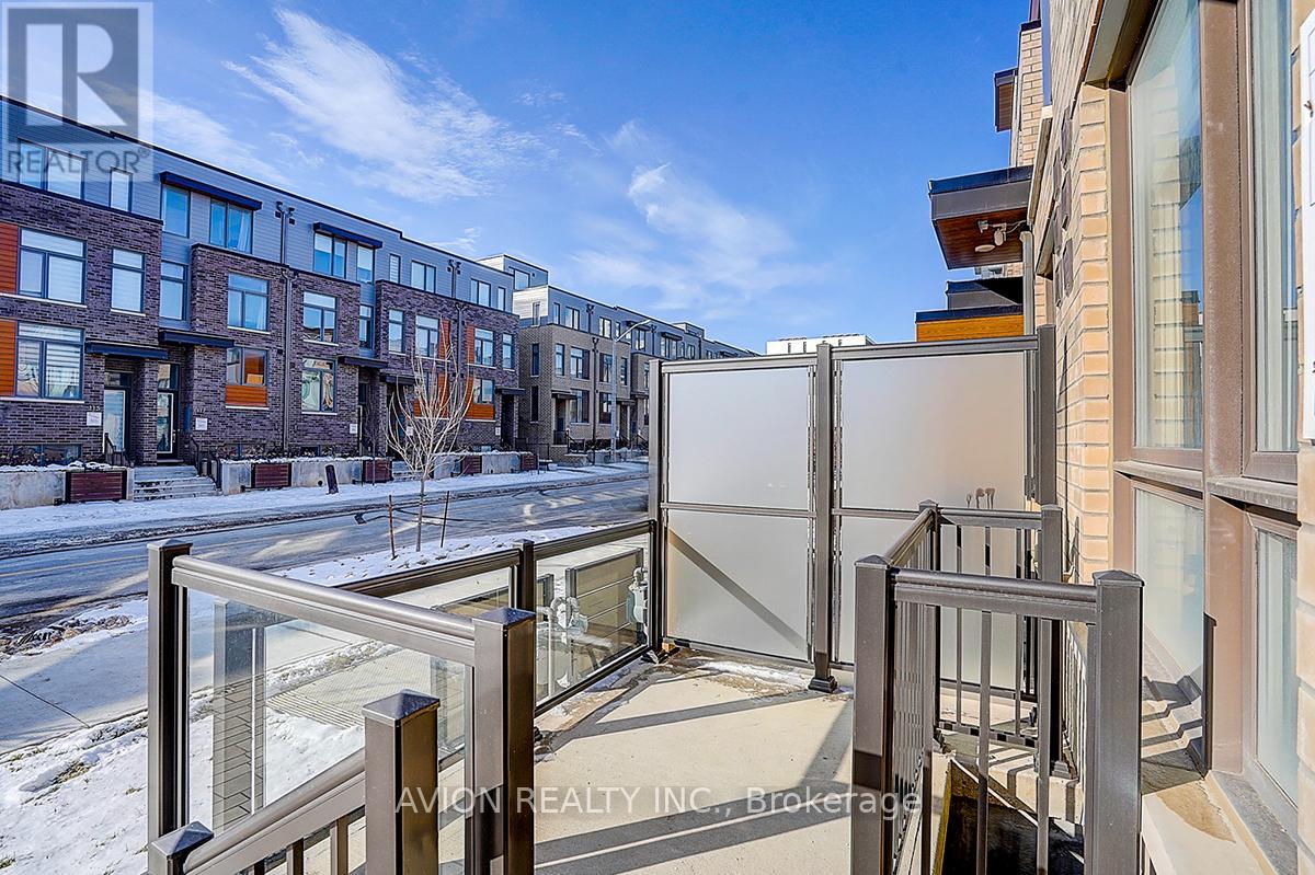 112 Green Gardens Boulevard, Toronto, Ontario  M6A 0E5 - Photo 7 - C12898136