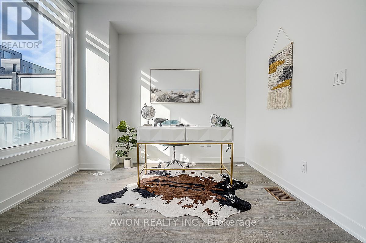 112 Green Gardens Boulevard, Toronto, Ontario  M6A 0E5 - Photo 8 - C12898136