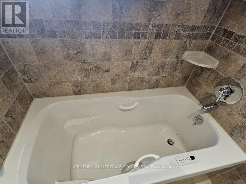 63 Marathon Crescent, Toronto, Ontario  M2R 2L8 - Photo 18 - C12898142