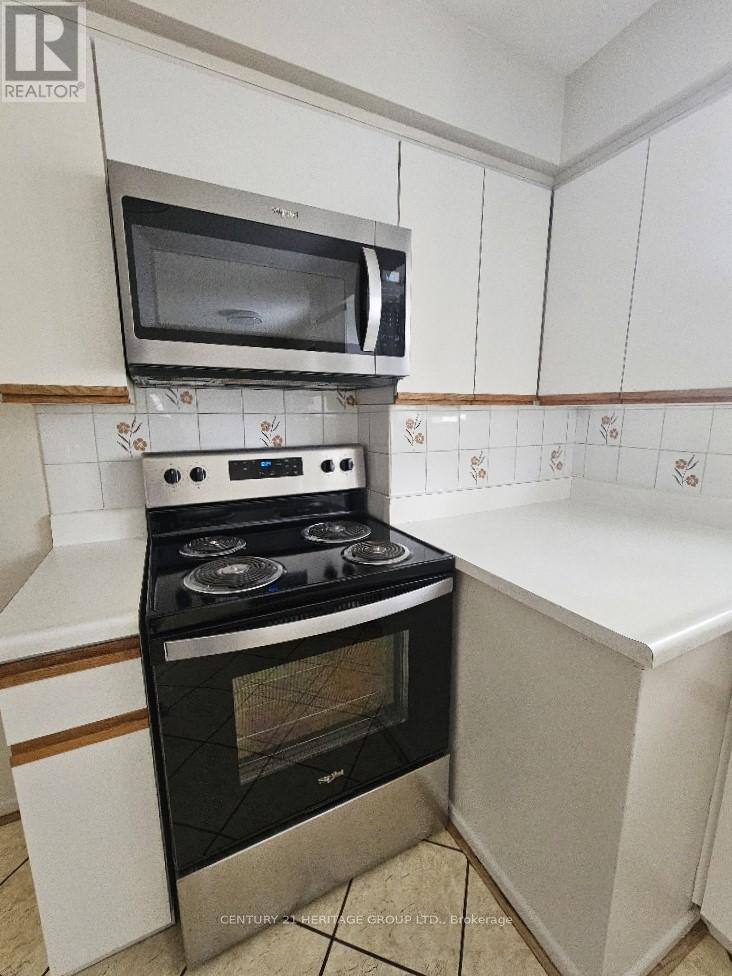 63 Marathon Crescent, Toronto, Ontario  M2R 2L8 - Photo 8 - C12898142