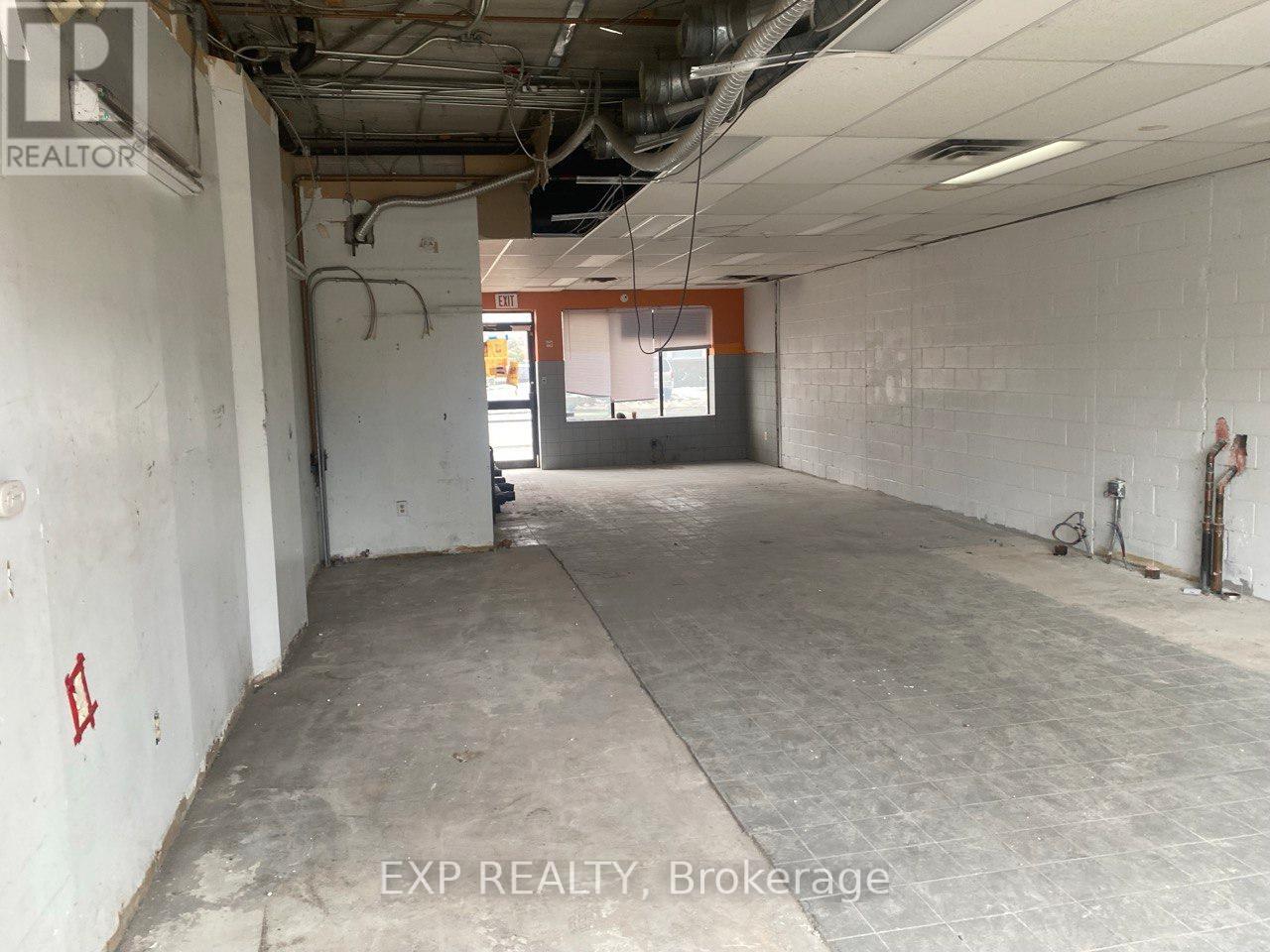 1355 Woodbine Avenue, Toronto, Ontario  M4C 4G4 - Photo 7 - E12898144