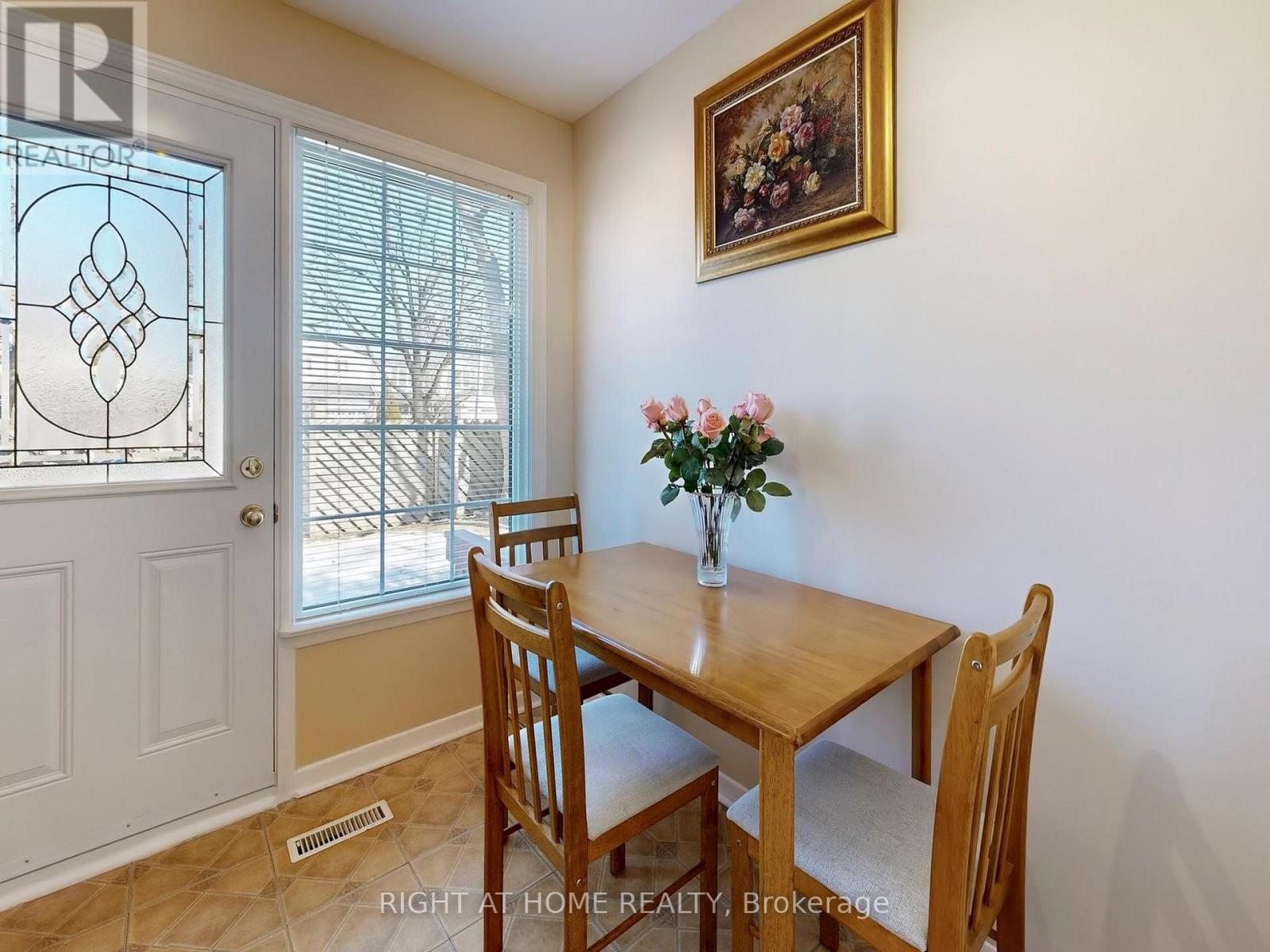 50 Rathfon Crescent, Richmond Hill, Ontario  L4C 5B7 - Photo 22 - N12898128