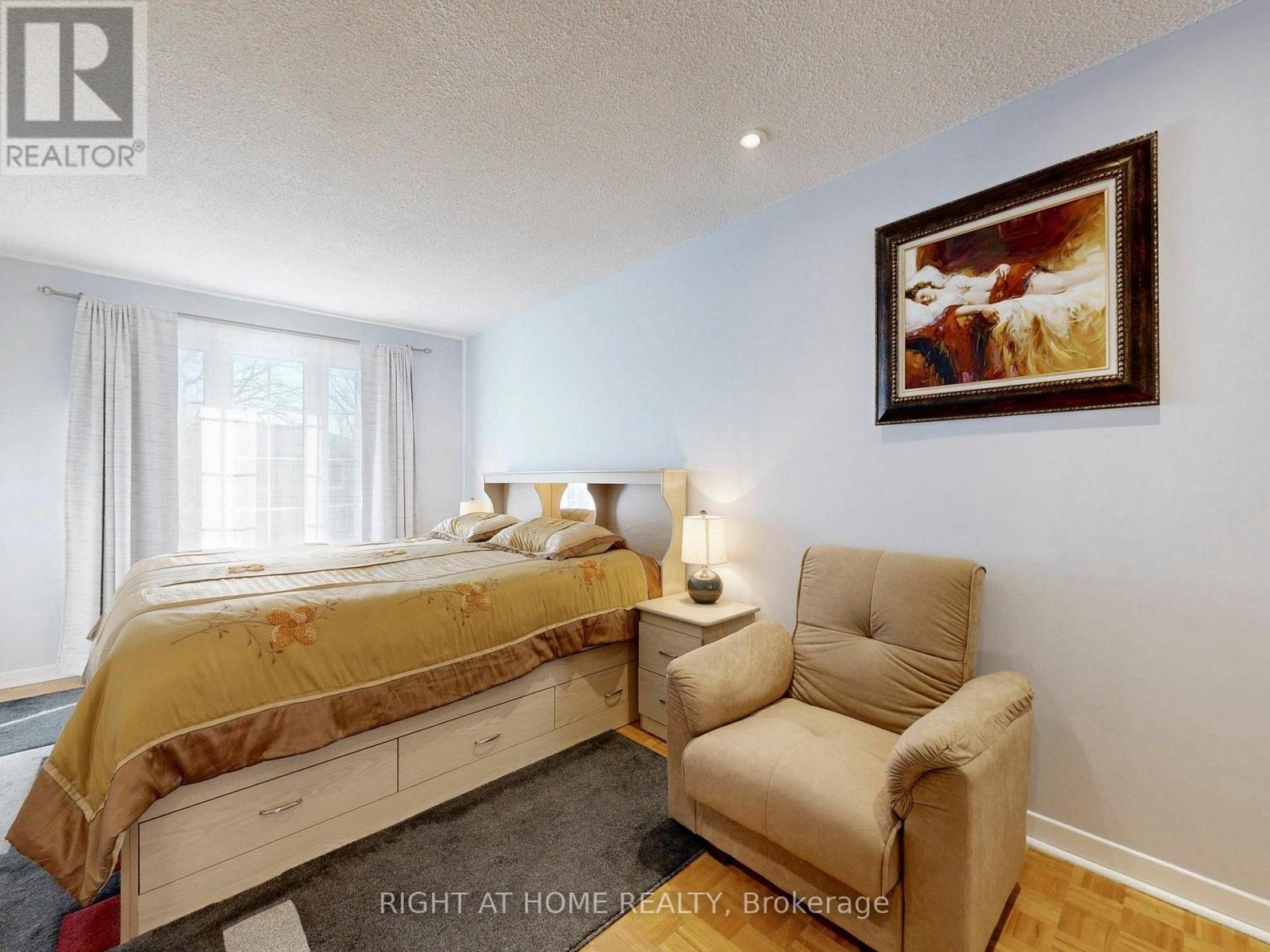 50 Rathfon Crescent, Richmond Hill, Ontario  L4C 5B7 - Photo 25 - N12898128