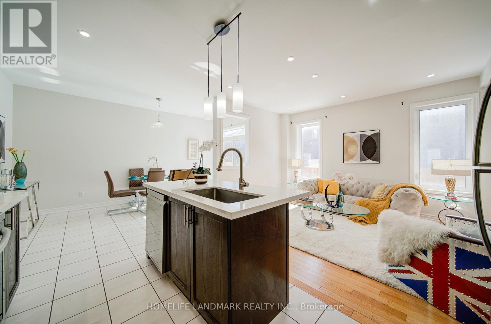 127 Decast Crescent, Markham, Ontario  L6B 1N8 - Photo 21 - N12898150