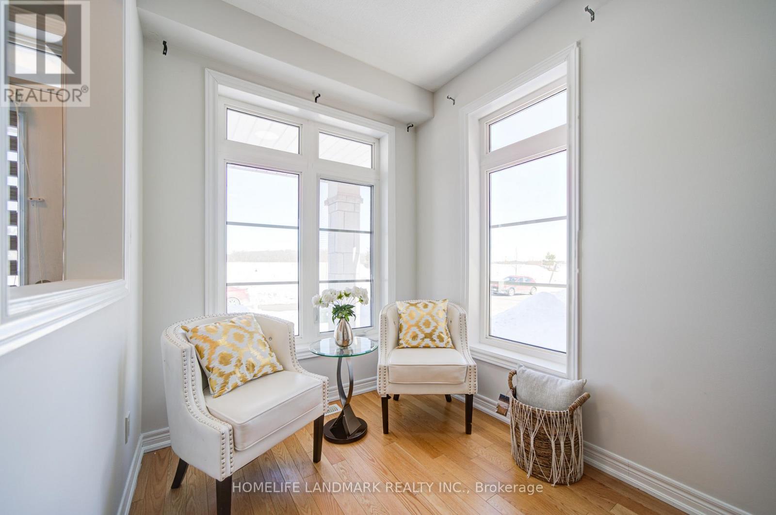 127 Decast Crescent, Markham, Ontario  L6B 1N8 - Photo 7 - N12898150