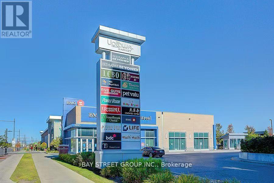 902 - 1 Uptown Drive, Markham, Ontario  L3R 5C1 - Photo 4 - N12898152