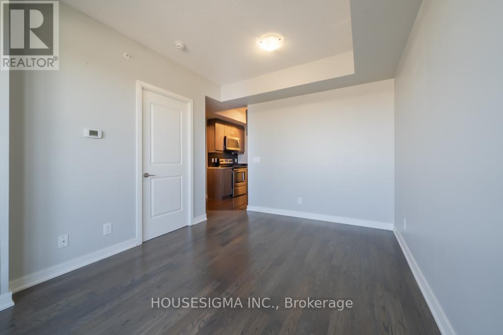 1712 - 9201 Yonge Street, Richmond Hill, Ontario  L4C 6Z2 - Photo 6 - N12898158