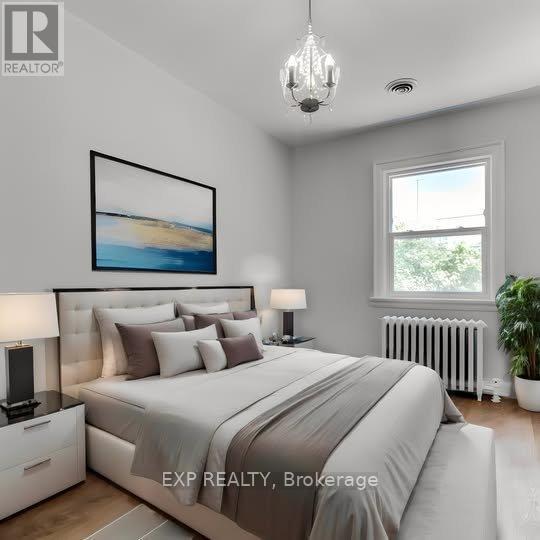 11 Fairside Avenue, Toronto, Ontario  M4C 3G8 - Photo 8 - E12898114