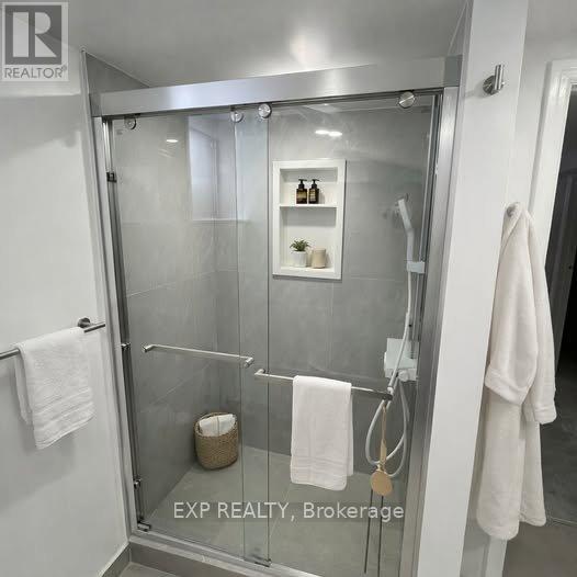 11 Fairside Avenue, Toronto, Ontario  M4C 3G8 - Photo 15 - E12898114