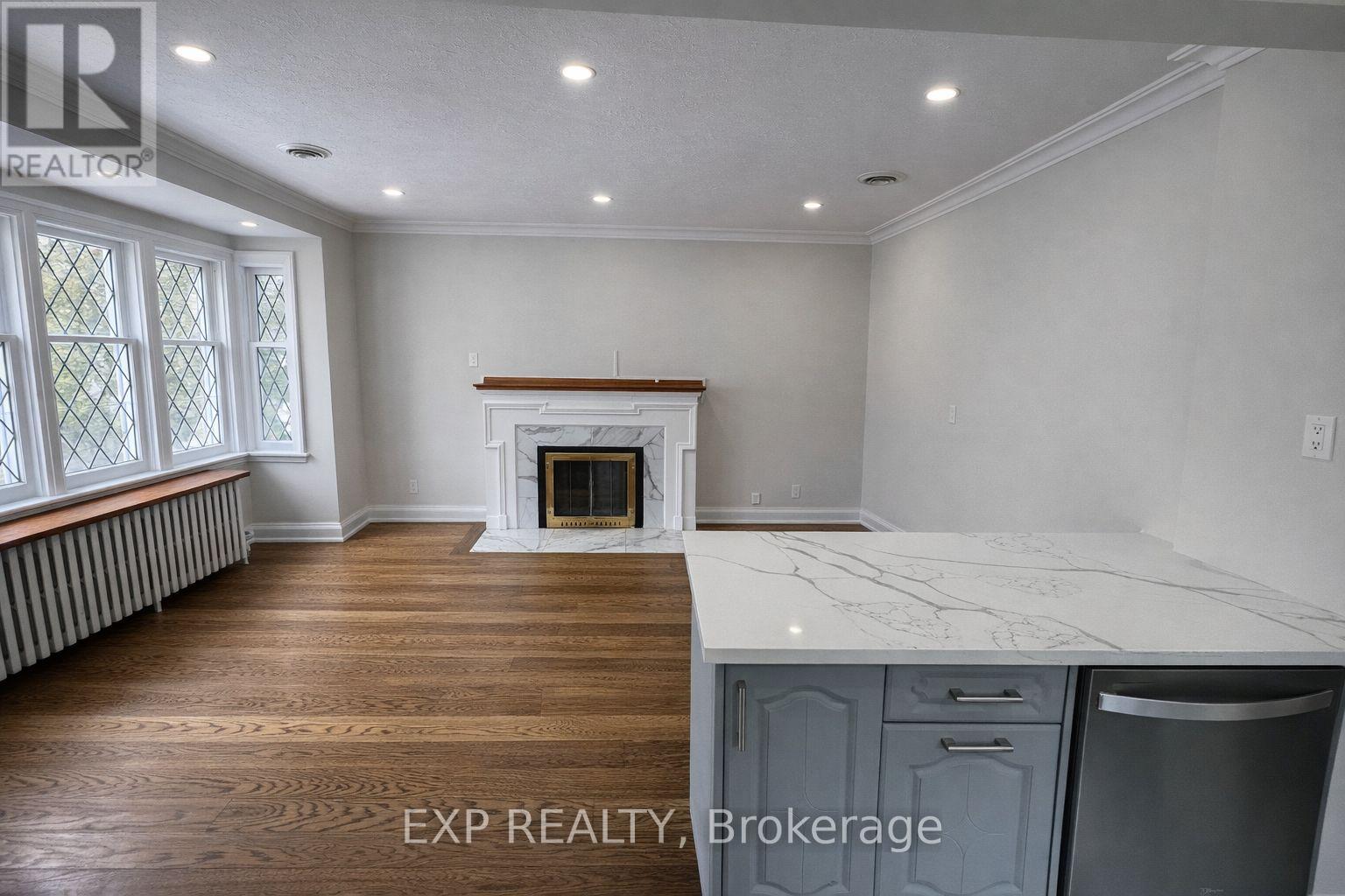 11 Fairside Avenue, Toronto, Ontario  M4C 3G8 - Photo 6 - E12898114