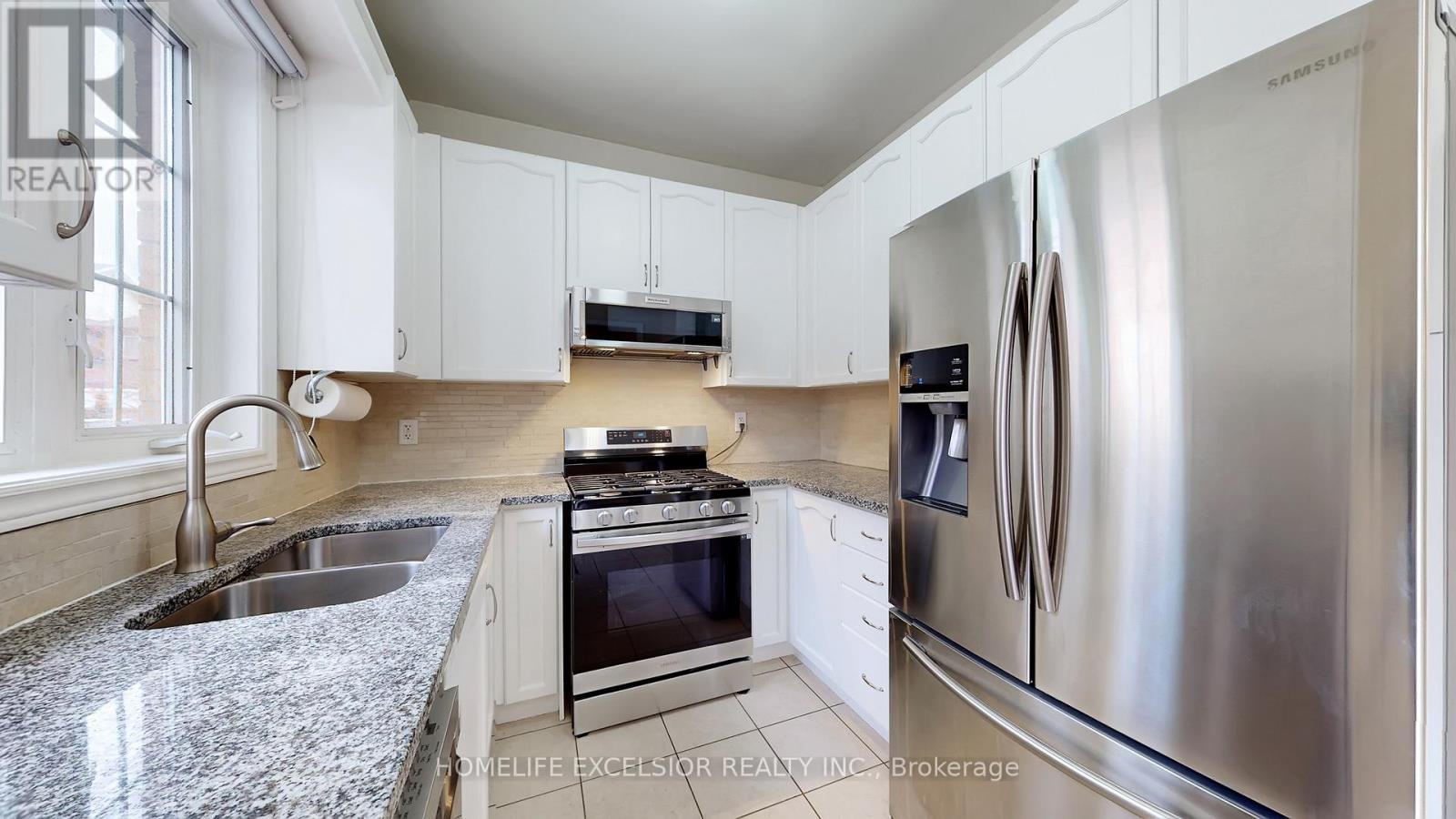 2 Wellsprings Drive, Brampton, Ontario  L6V 4S5 - Photo 14 - W12898120