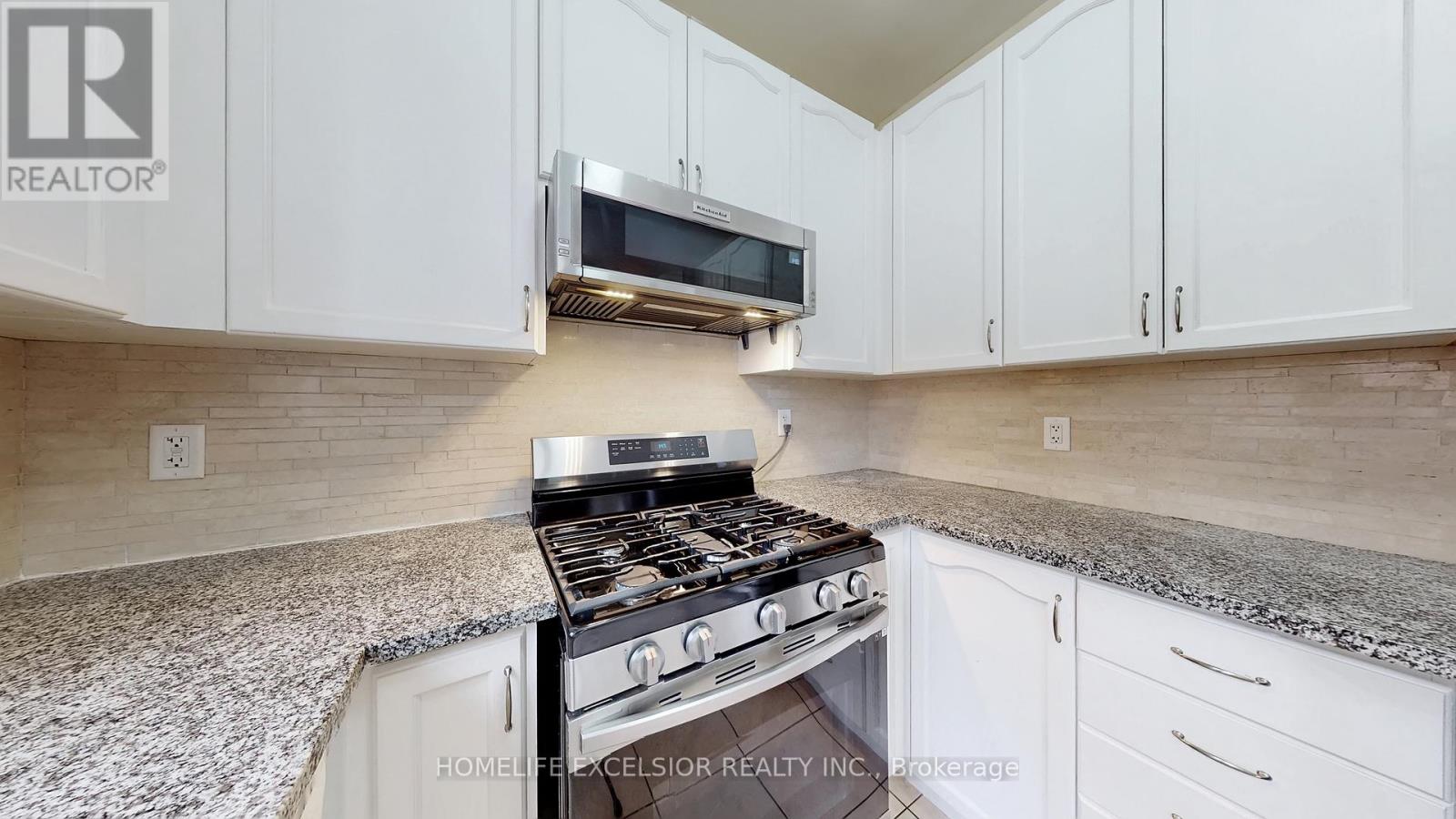 2 Wellsprings Drive, Brampton, Ontario  L6V 4S5 - Photo 17 - W12898120