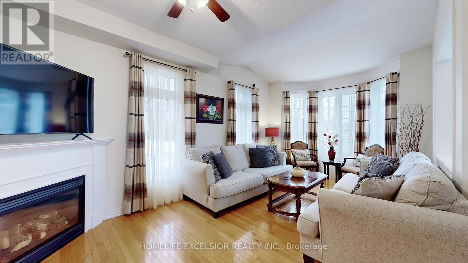 2 Wellsprings Drive, Brampton, Ontario  L6V 4S5 - Photo 6 - W12898120