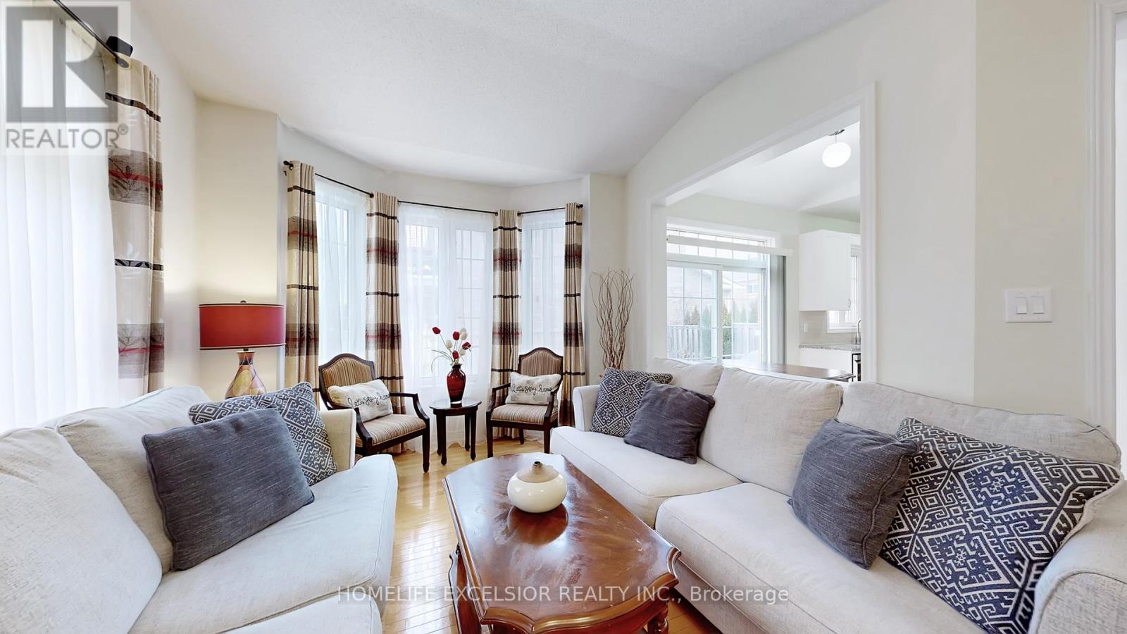 2 Wellsprings Drive, Brampton, Ontario  L6V 4S5 - Photo 8 - W12898120