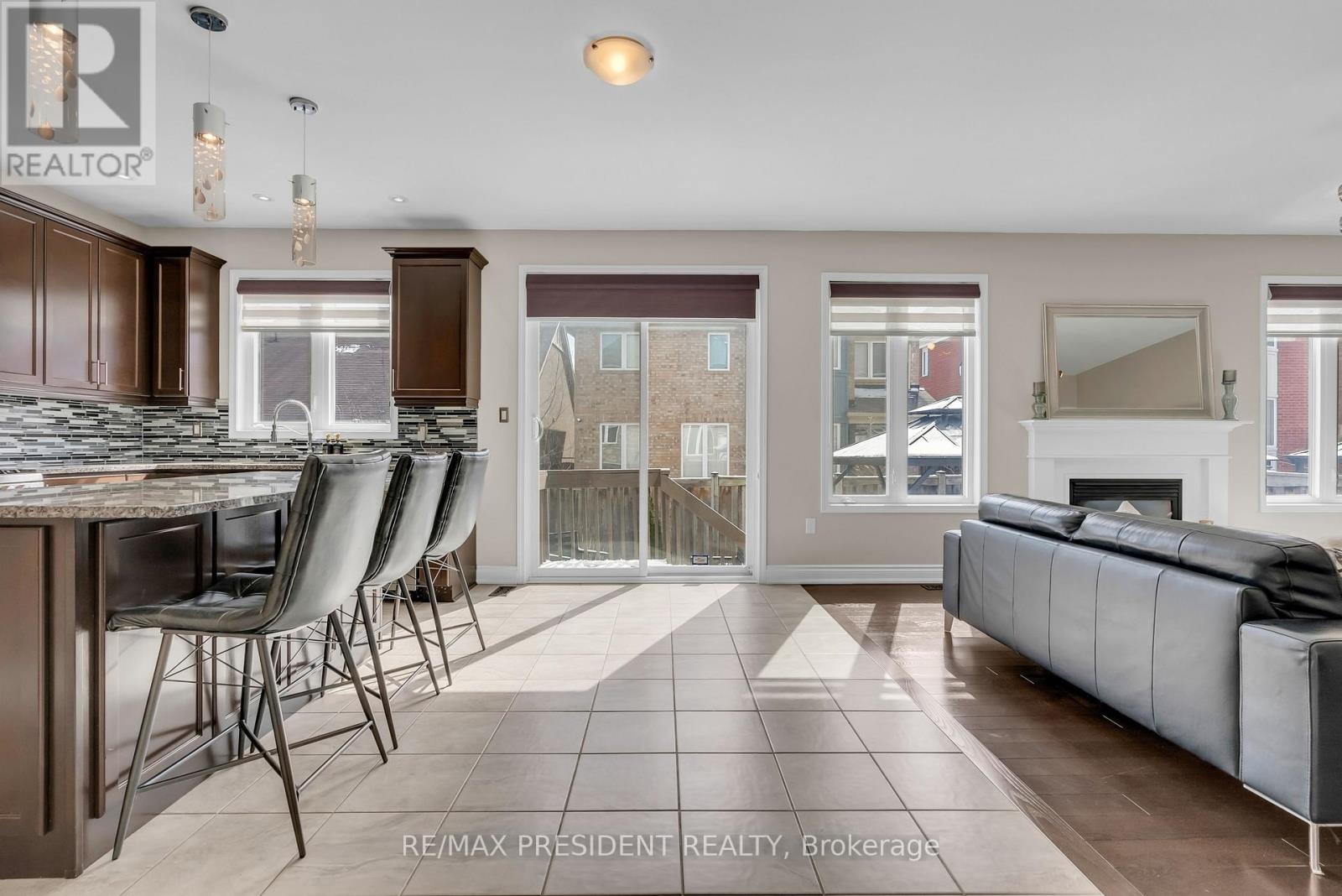 306 Pringle Avenue, Milton, Ontario  L9T 7N2 - Photo 16 - W12898138