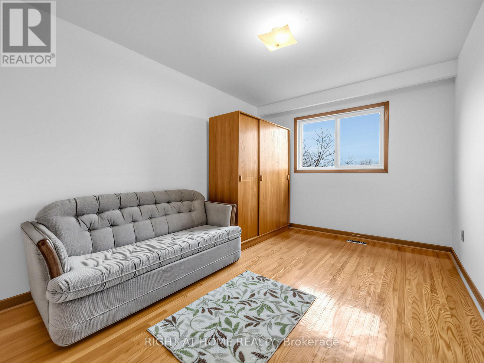 3209 Lednier Terrace, Mississauga, Ontario  L4Y 3Z7 - Photo 14 - W12898146