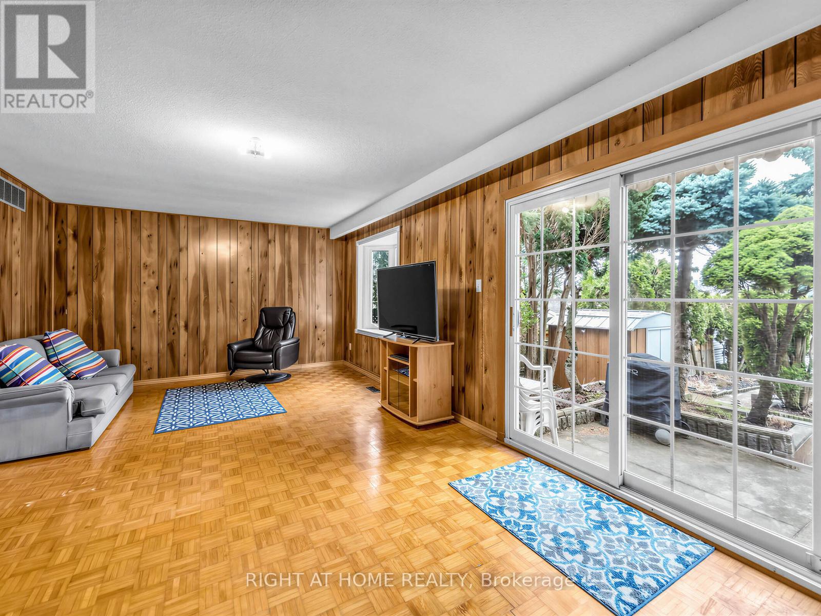 3209 Lednier Terrace, Mississauga, Ontario  L4Y 3Z7 - Photo 16 - W12898146