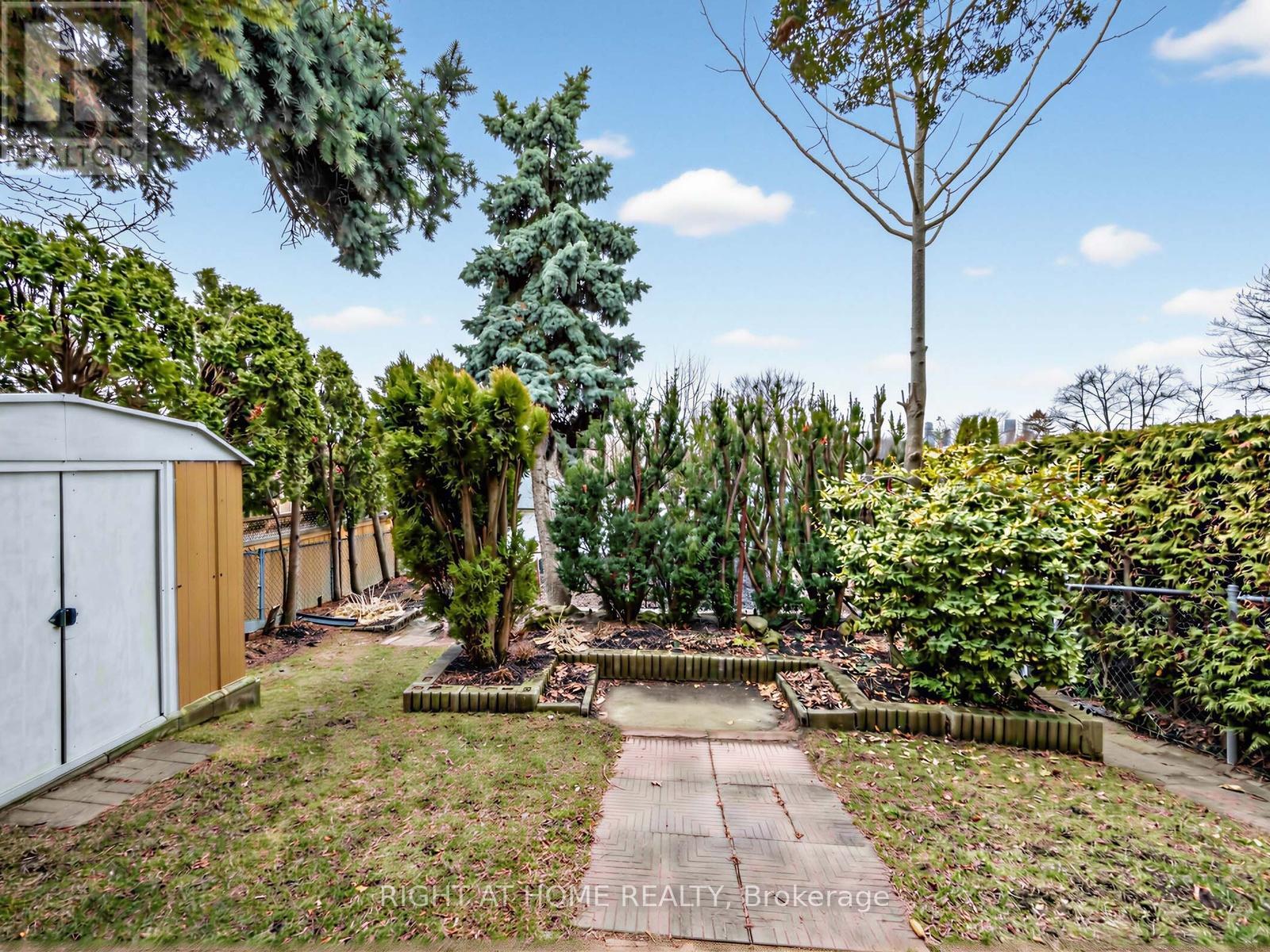 3209 Lednier Terrace, Mississauga, Ontario  L4Y 3Z7 - Photo 26 - W12898146