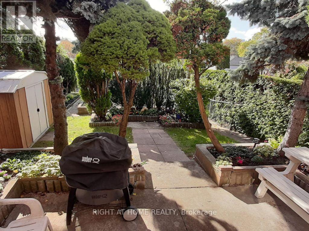 3209 Lednier Terrace, Mississauga, Ontario  L4Y 3Z7 - Photo 29 - W12898146