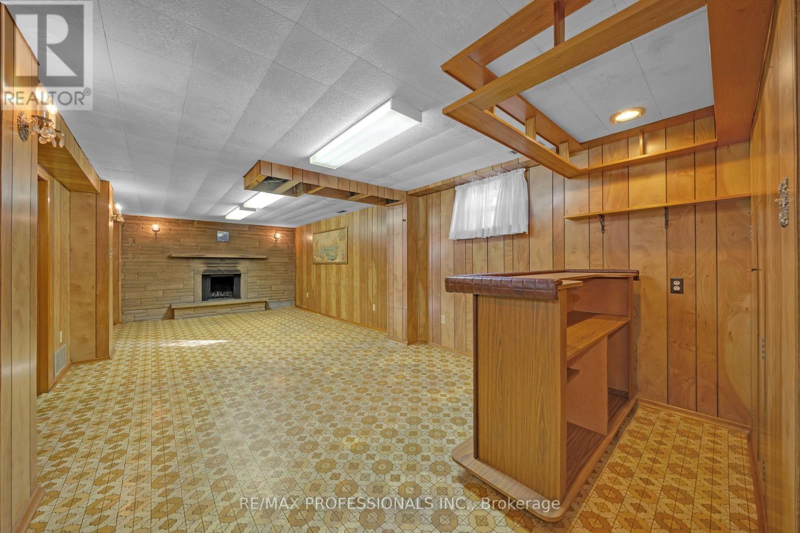 1185 Sylva Road, Mississauga, Ontario  L5E 1S5 - Photo 15 - W12898156