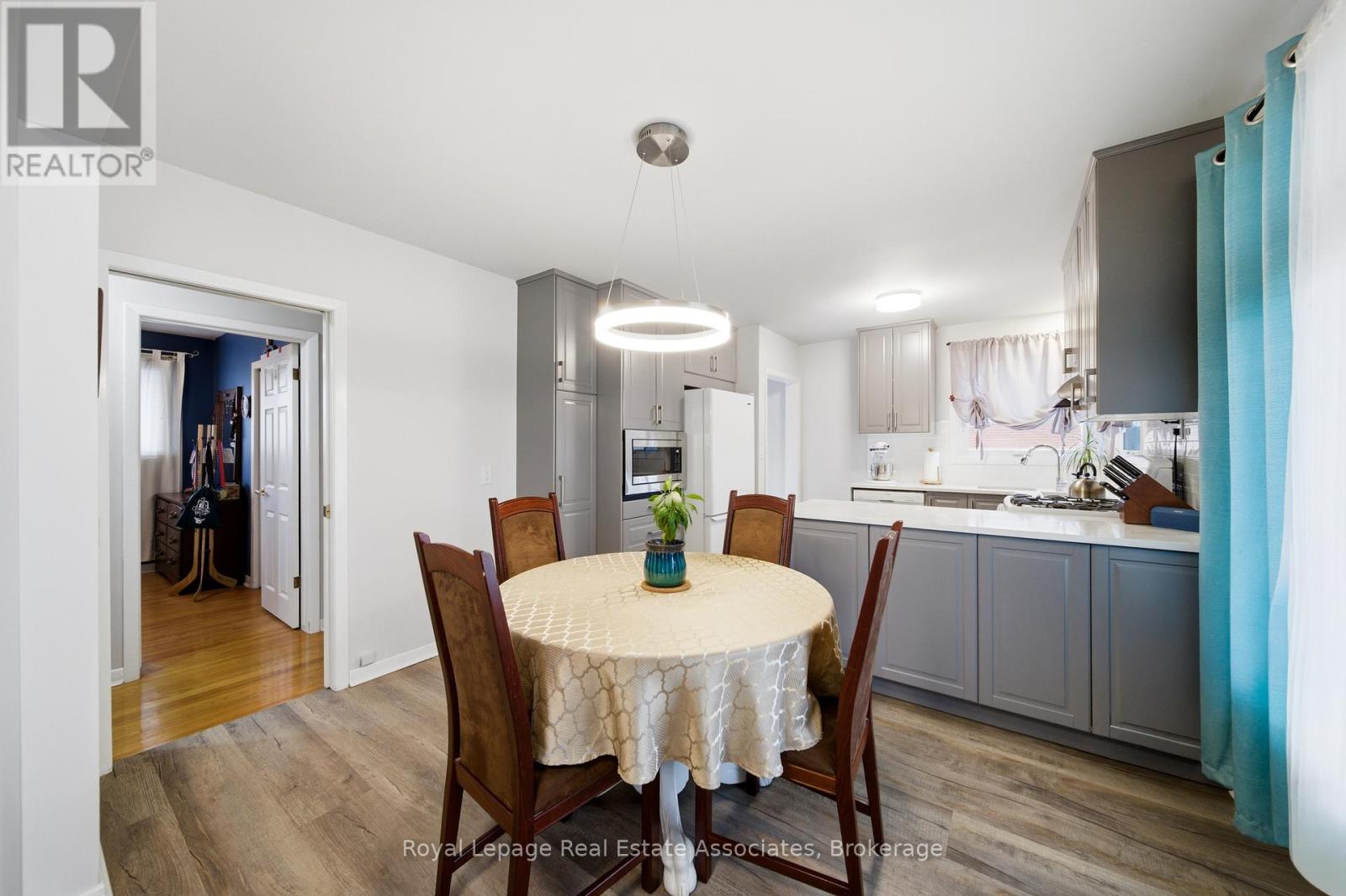 4018 Montcalm Crescent, Niagara Falls, Ontario  L2G 6L8 - Photo 4 - X12898134