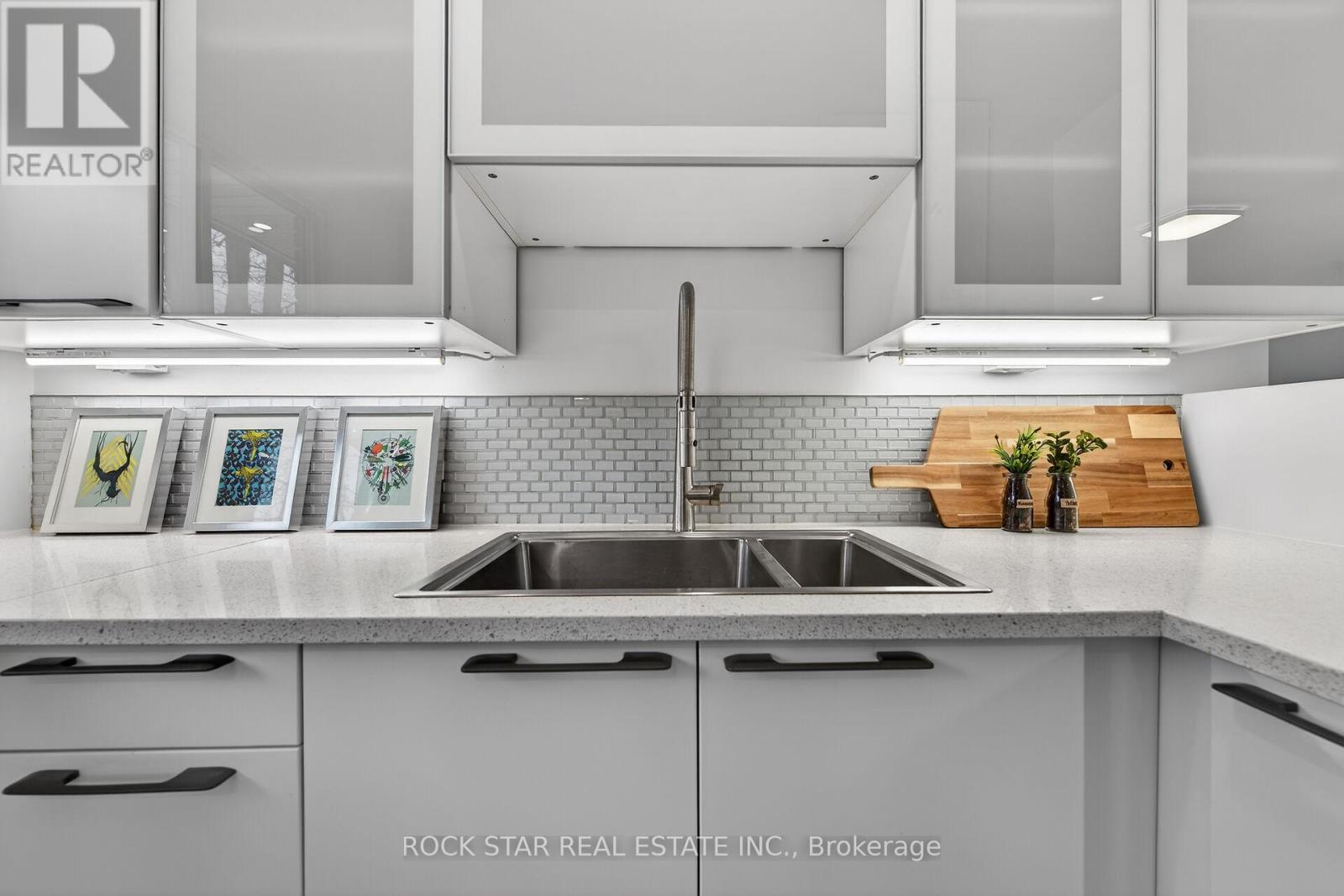 3075 Empire Place, Niagara Falls, Ontario  L2J 3L7 - Photo 10 - X12898154