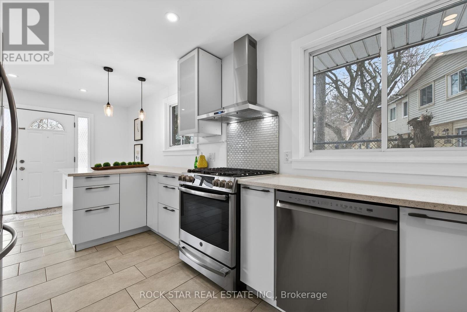 3075 Empire Place, Niagara Falls, Ontario  L2J 3L7 - Photo 13 - X12898154