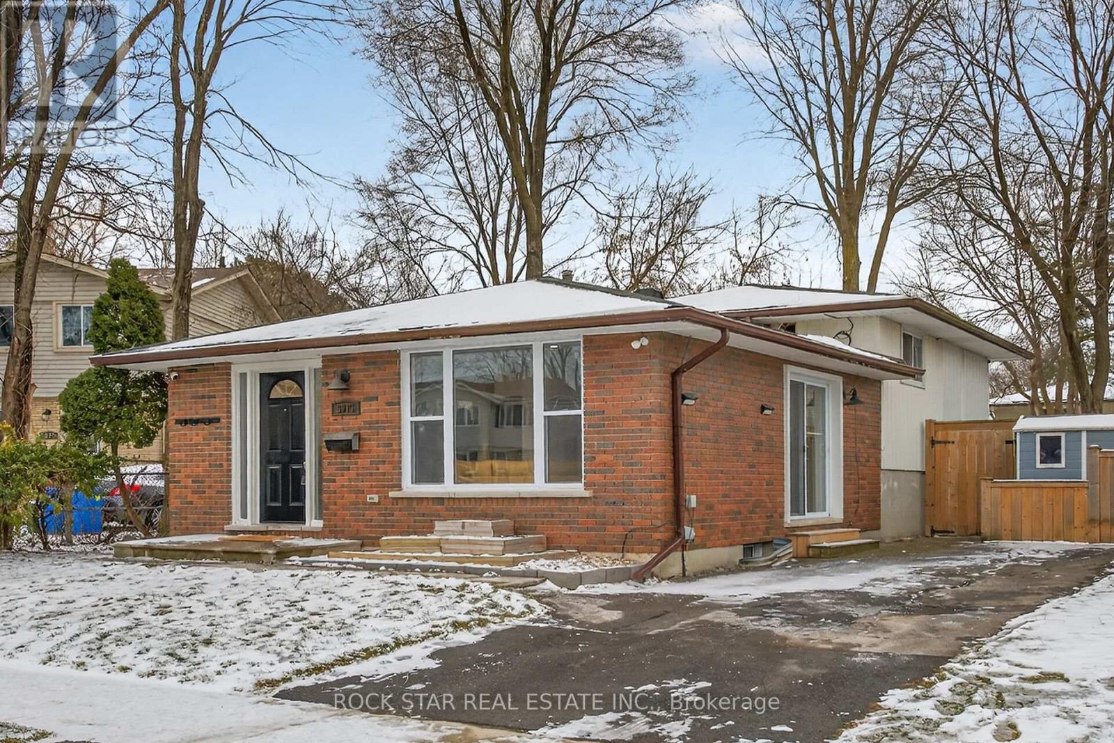 3075 Empire Place, Niagara Falls, Ontario  L2J 3L7 - Photo 2 - X12898154